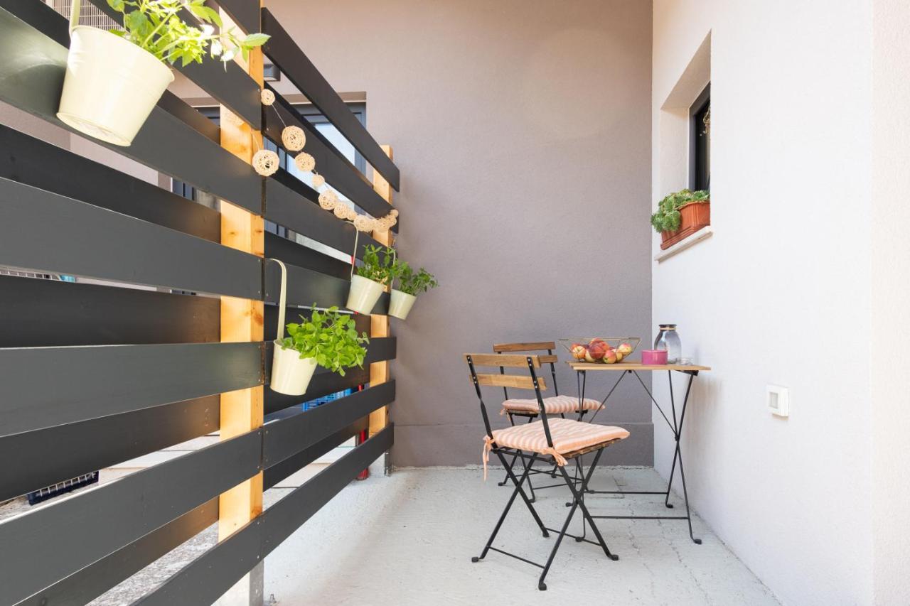 Studio Apartment Les - 4 Min Walk From Amphiteatre Pula Exterior foto