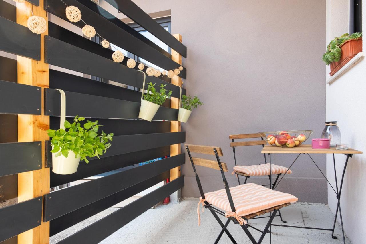 Studio Apartment Les - 4 Min Walk From Amphiteatre Pula Exterior foto