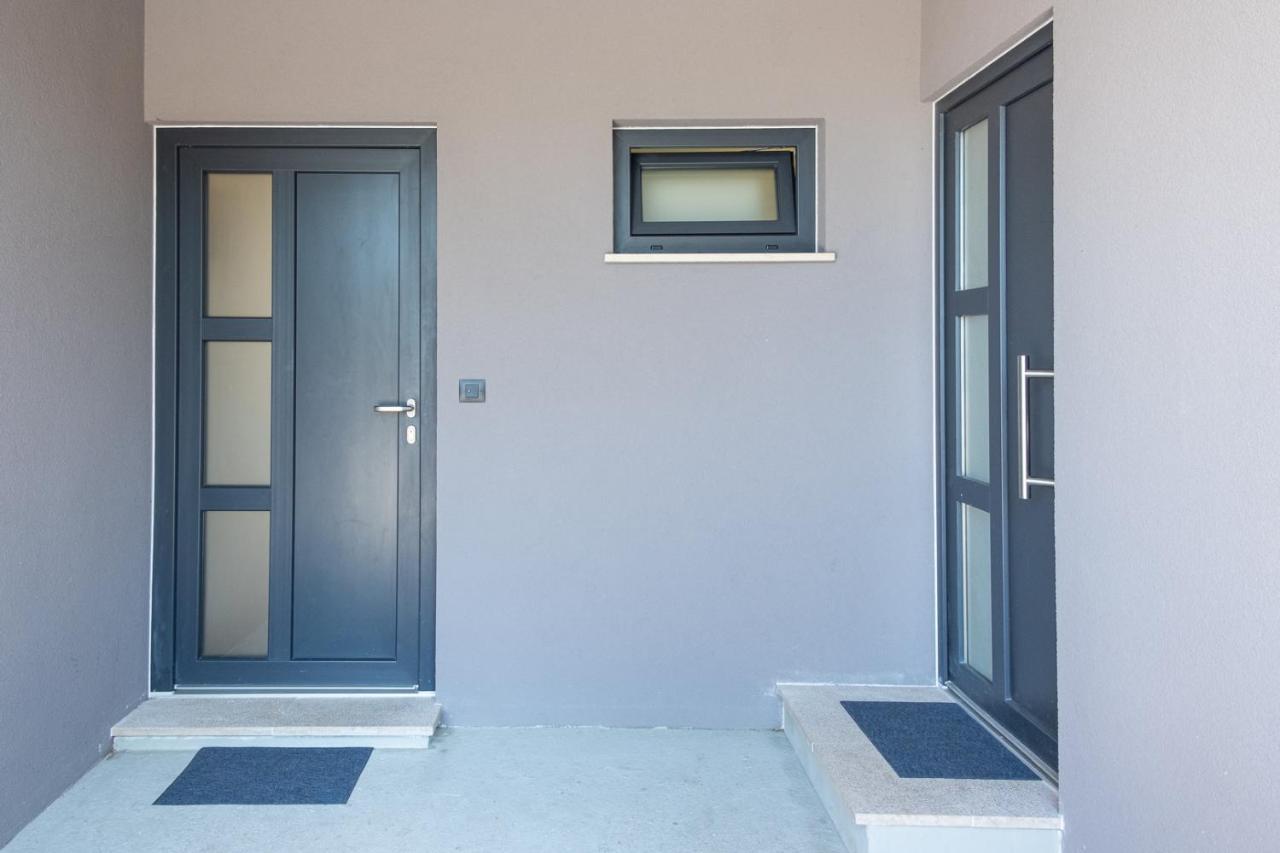 Studio Apartment Les - 4 Min Walk From Amphiteatre Pula Exterior foto